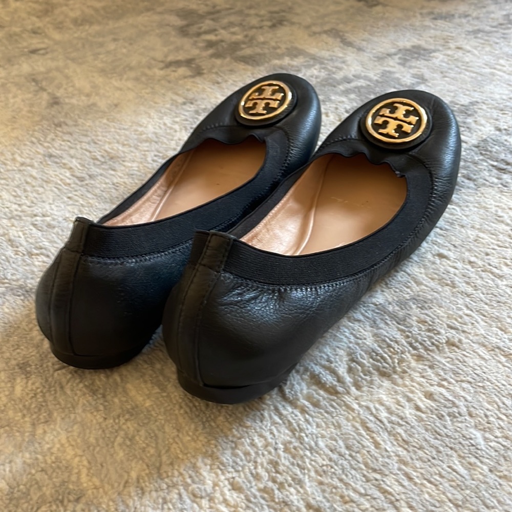Tory Burch Black Flats with Gold Logo - Picture 3 of 4